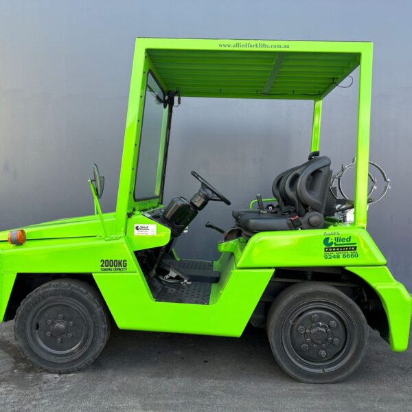 Toyota 2TG20 20000kg LPG tow tractor