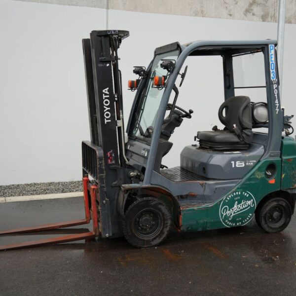 Used Toyota 1800KG with 3 stage mast 4700Mmm Allied Forklifts